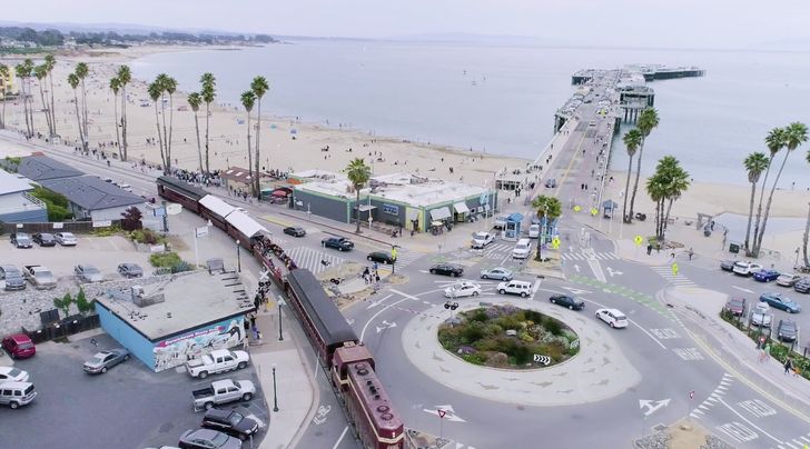 Historic Felton to Santa Cruz Beach Boardwalk Train Ride - Image 2