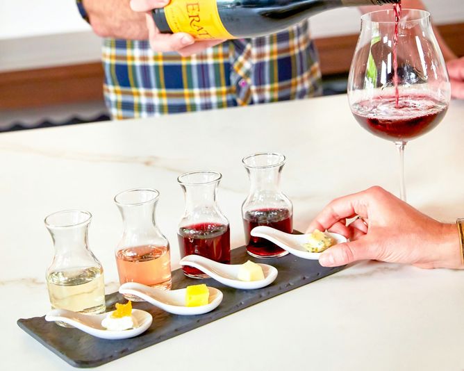 Portland Urban Wine Tasting Tour - Image 3