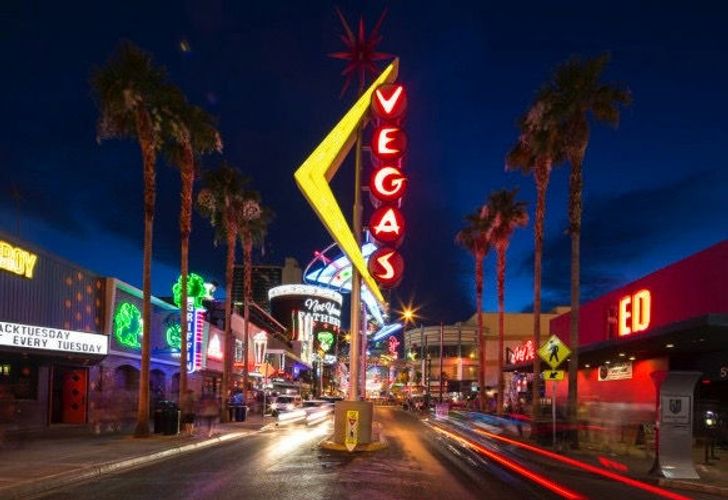 Downtown Las Vegas Self-Guided Food Tour - Image 27