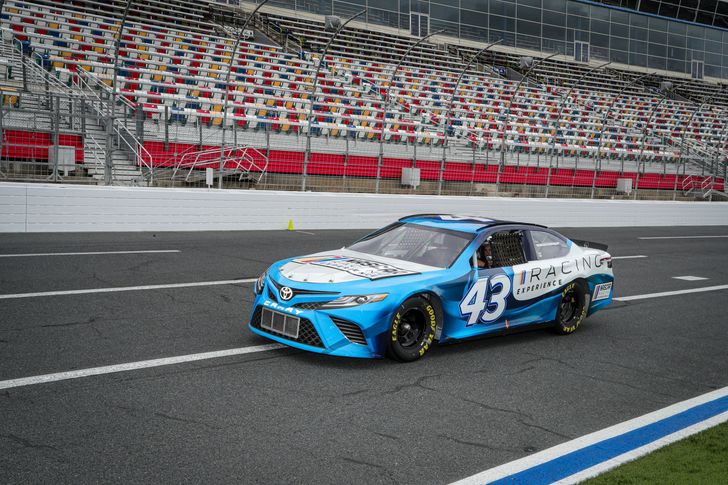 NASCAR Ride Along - Texas Motor Speedway - Image 4