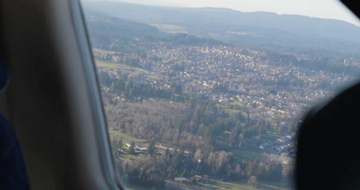 Downtown Portland Plane Tour - Image 5