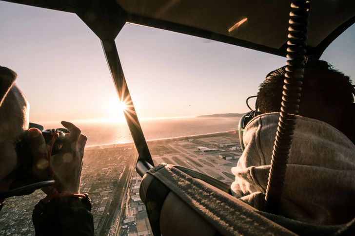 Private Doors-Off Aerial Photography Tour in R22 Helicopter - Image 2