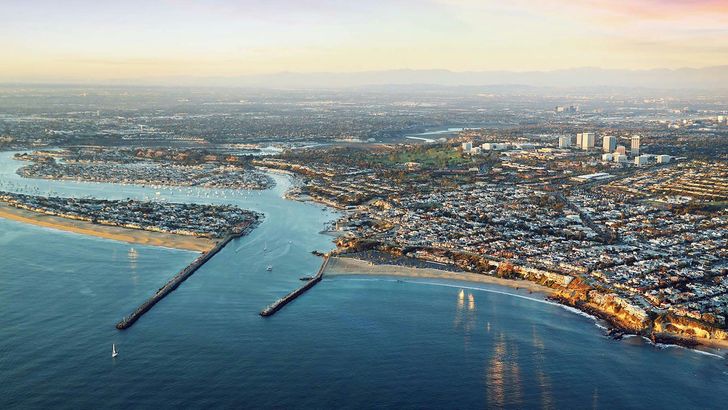 Scenic Plane Tour of Newport Beach for 2 - Image 2