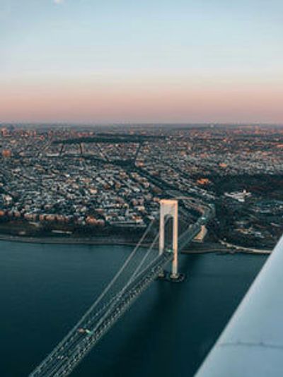 Scenic Plane Tour of NYC - Image 2