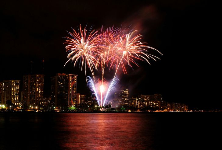 Waikiki Friday Night Fireworks Cruise