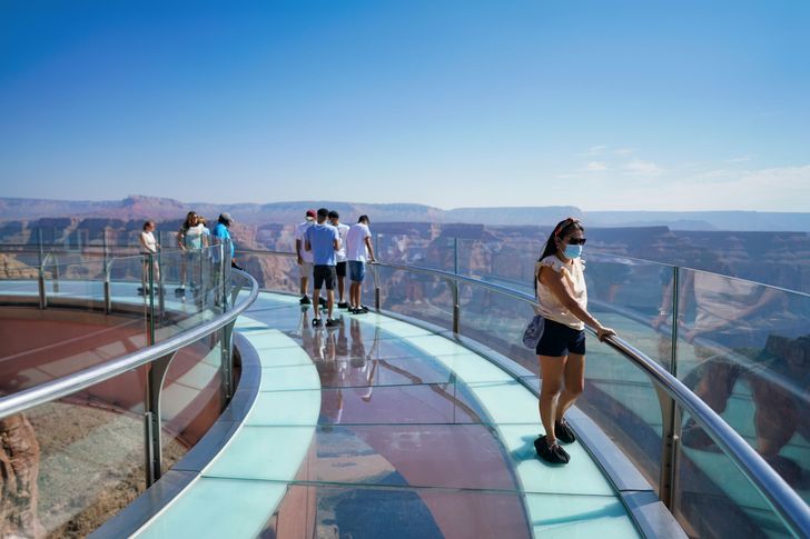 VIP at the Rim Helicopter Tour with Skywalk - Image 6
