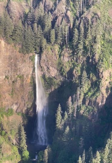 Multnomah Waterfalls Plane Tour - Image 4