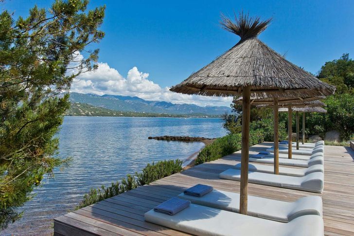 Escape to LA Luxury: 1-Night Getaway - Image 11