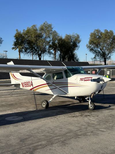 Learn to Fly a Cessna 172 Plane in Las Vegas - Image 4