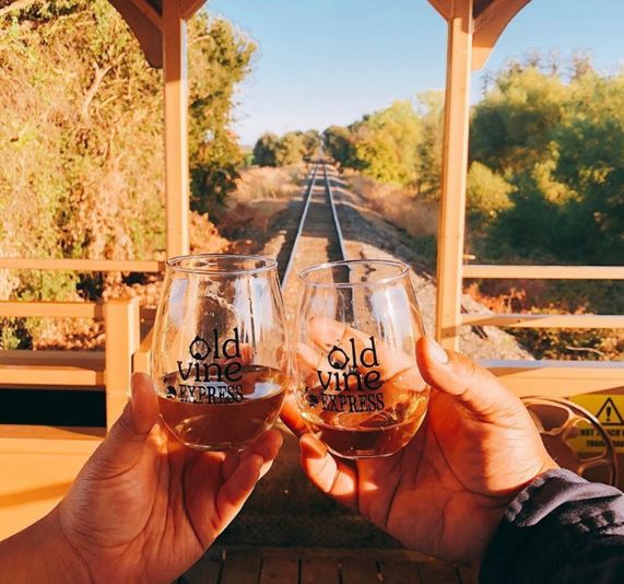Old Vines Express Wine Train - Image 2