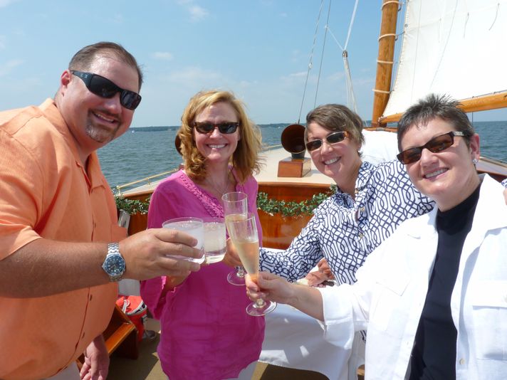 Wine Tasting Sail on a Historic Yacht - Image 4