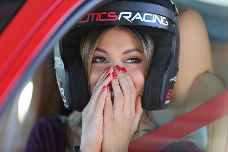 Race a Porsche Cayman GT4 in Las Vegas - Image 2