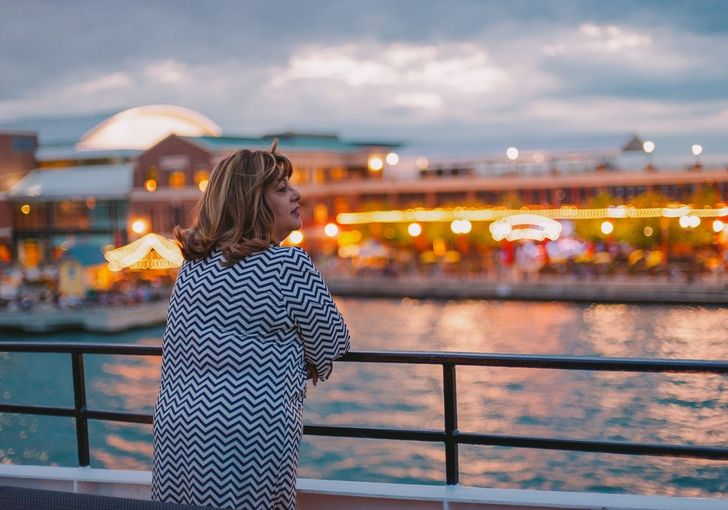 Saturday Signature Dinner Cruise on Lake Michigan - Image 2