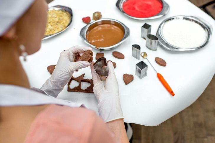 Charlotte Intro to Chocolate Making Class - Image 5