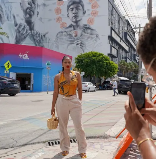 Wynwood Buggies Tour by a Street Artist
