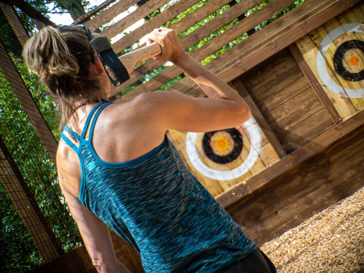 Kansas City Outdoor Axe Throwing with Go Ape - Image 5