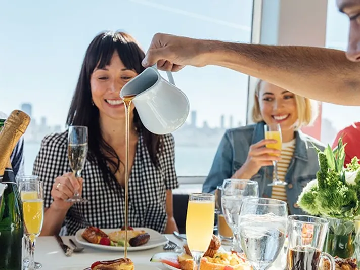 Signature Brunch Cruise NYC: Sunday Bottomless Mimosa