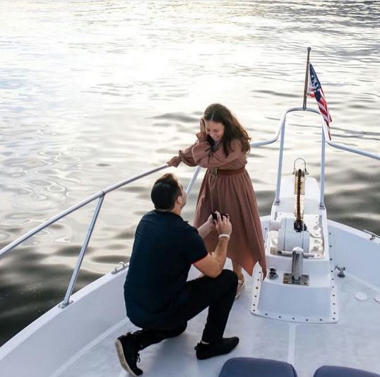 Private Yacht Sunset Cruise with Romance Package for 2 - Image 7