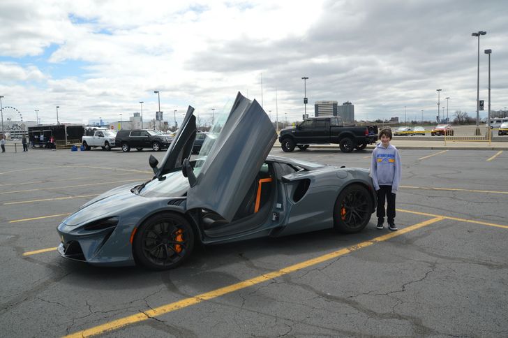 Supercar Racing Experience at MetLife Stadium - Image 4