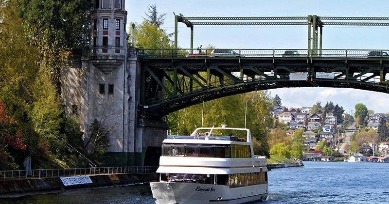 Seattle Fall Foliage Lunch Cruise