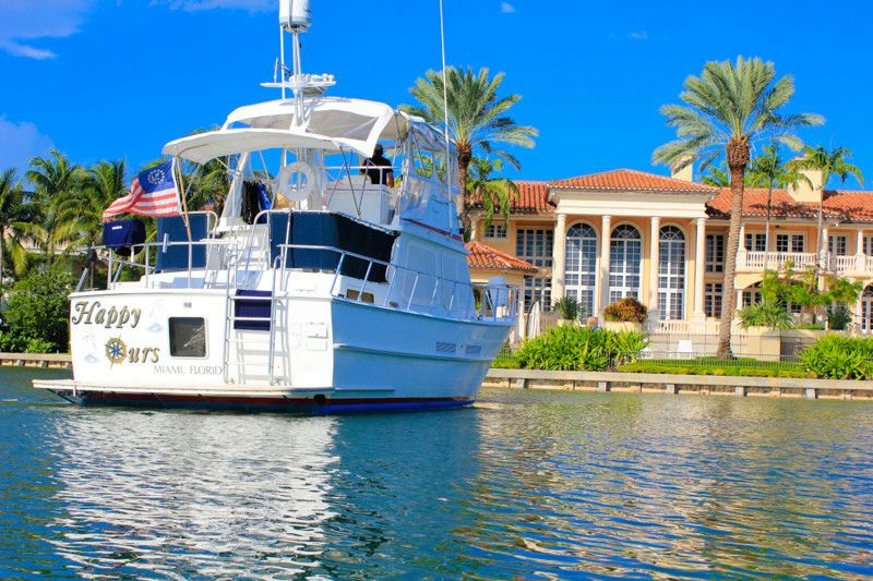 Private Yacht with Charcuterie Cruise for 6